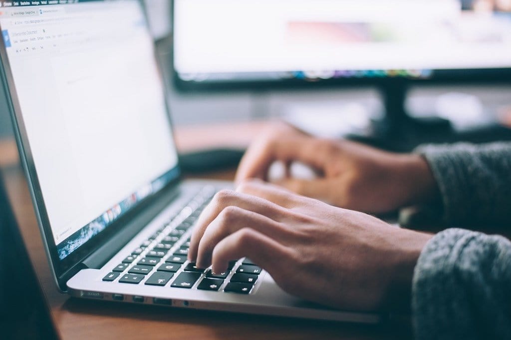 ChatGPT, Claude, Gemini : quels prompts pour quel travail étudiant ?